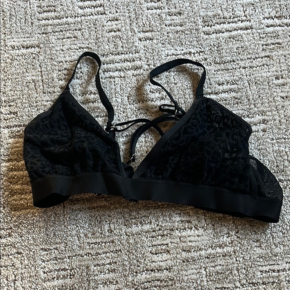 Aerie Black Lace Plunge Bra
